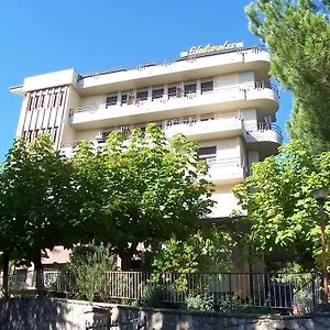 hotel-villa-edelweiss.it-tuscanyhotel.com/
