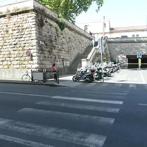 https://hotel-aurora-la-spezia.hotelitalianriviera.com